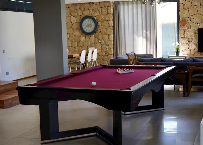 Modern Antalya With Private Pool & Garden -10 Guests Vila *