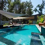 Modern Antalya With Private Pool & Garden -10 Guests וילה