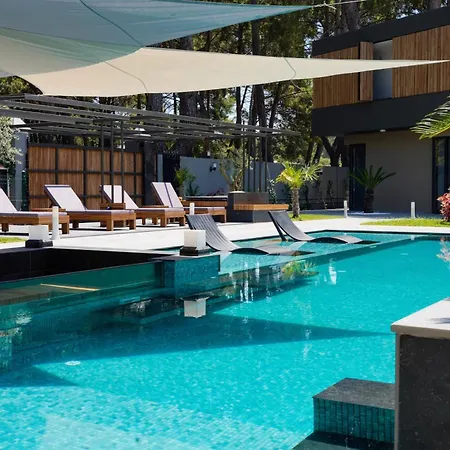 Modern Antalya With Private Pool & Garden -10 Guests *